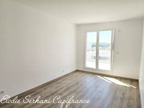 Chambres - Maison Contemporaine avec Terrasses à Sevenans