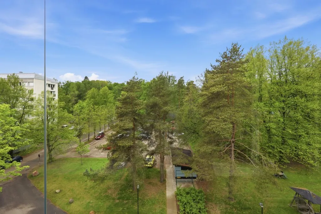 Aed - Apartment with Balcony in Tapiola