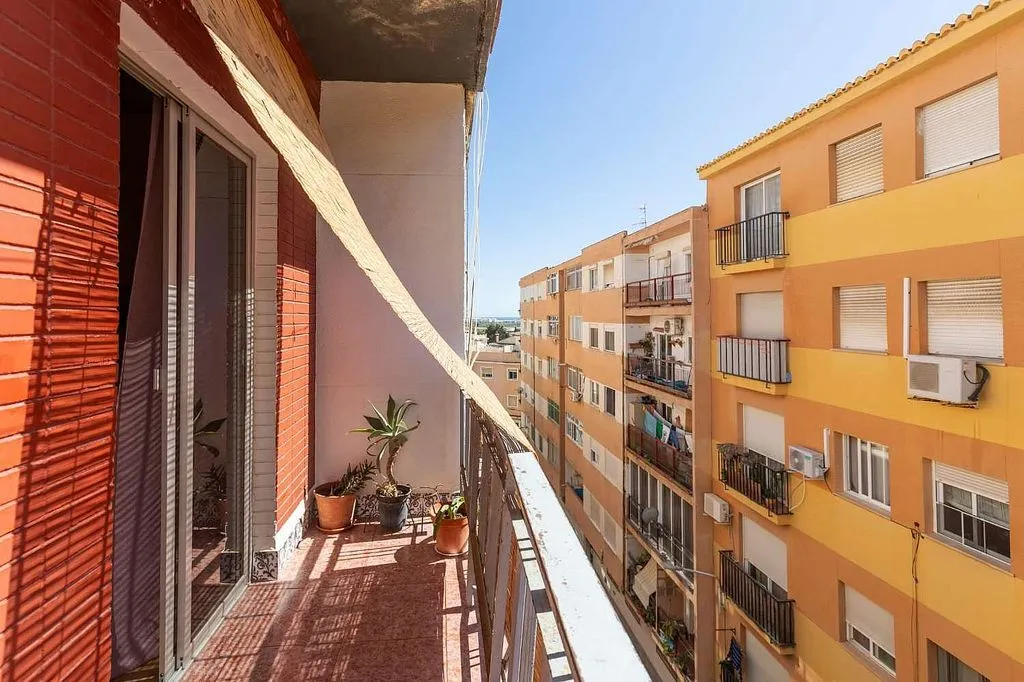 Rõdu - 3-Bedroom Flat in Motril Village