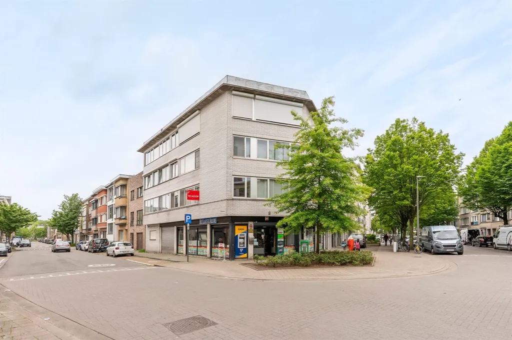 Extérieur - Appartement à Rénover avec 2 Chambres à Borgerhout