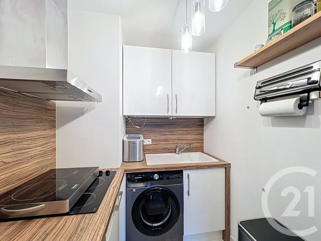 Kitchen - 2-Bedroom Apartment with Balcony in Arcachon