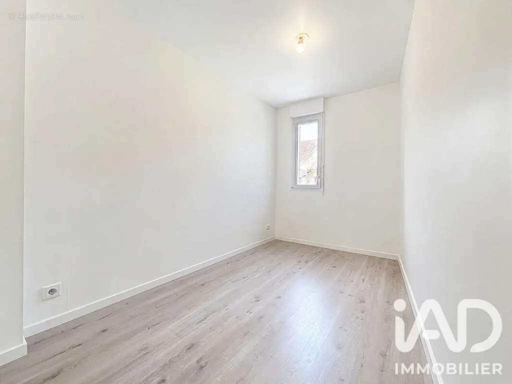 Stanze - Duplex Apartment with Garden in Serris