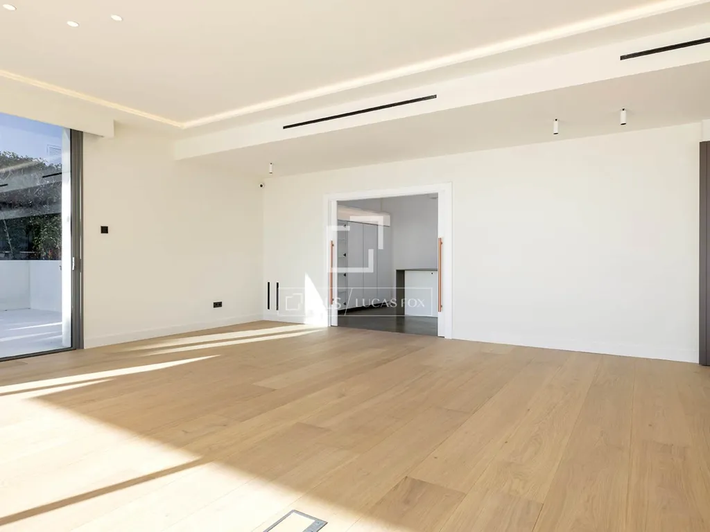 Elutuba - New Build Villa with Panoramic Views in Pedralbes