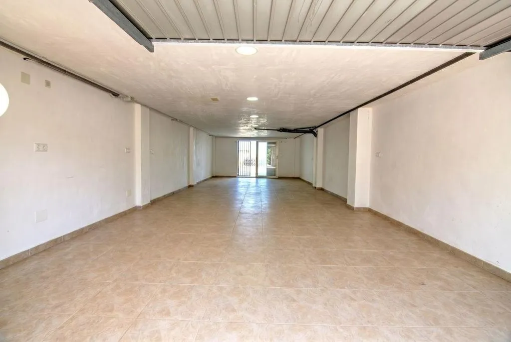 Stanze - Beachfront Villa with Sea Views in Oliva Nova