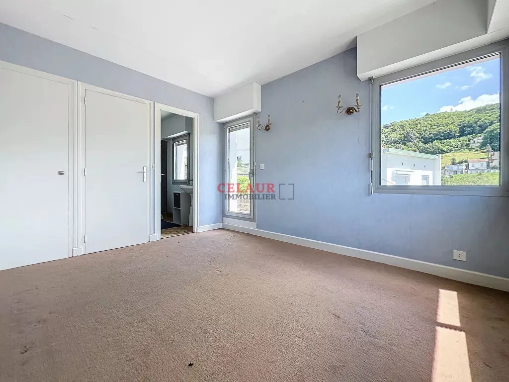 Pièces - Maison Contemporaine avec Vue Imprenable à Tulle