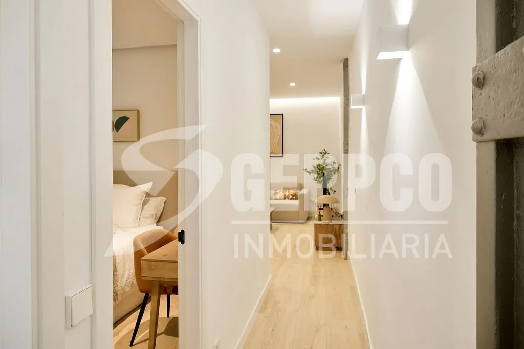 Esik - Modern Flat with Lift in Calle Goya, Madrid