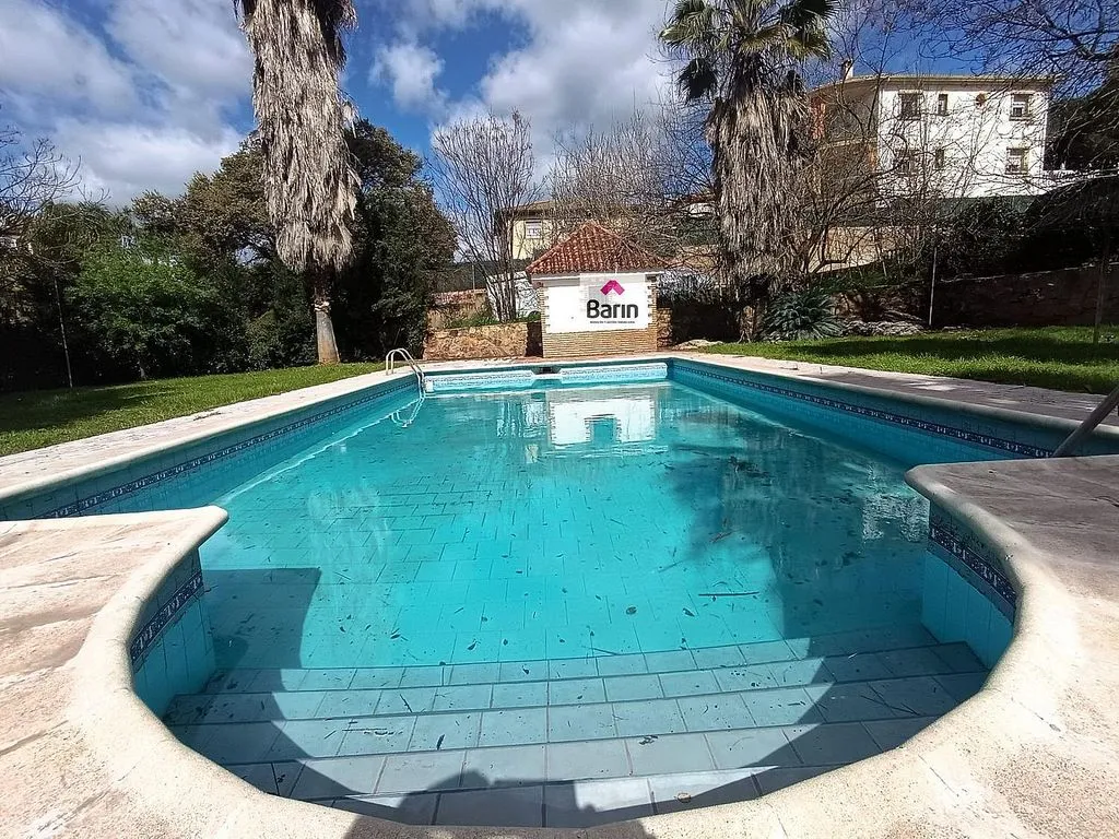 Piscine - Spacious Chalet with Pool in Cerro Muriano
