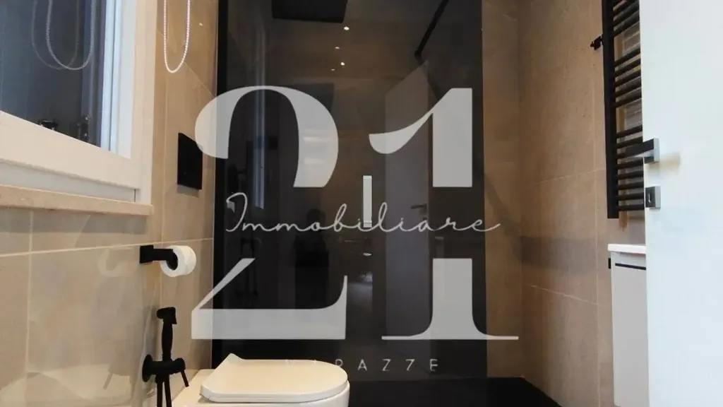 Salles de bain - Modern Bilocale with Parking in Varazze