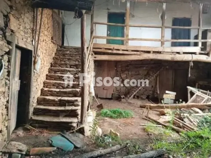 Aed - Rustic House with Extensive Land in Sindrán