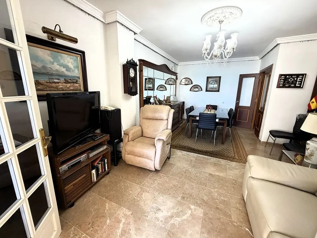 Elutuba - Beachfront Apartment with Garage in Playa Victoria