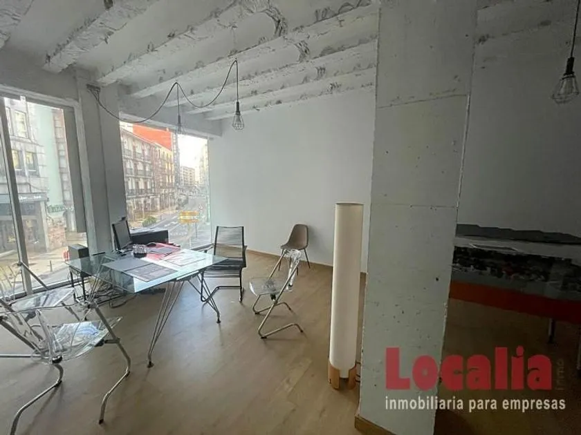 Kabinet - Modern Office Building in Torrelavega Centre
