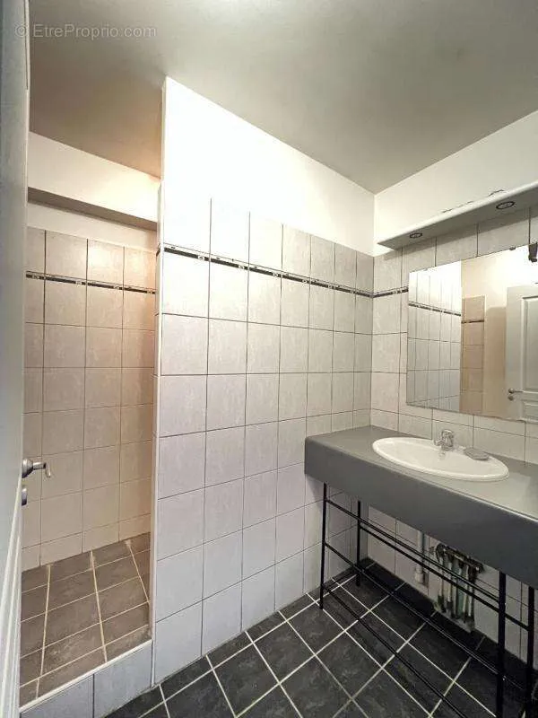 Salles de bain - Duplex avec Cachet dans le Centre de Riom