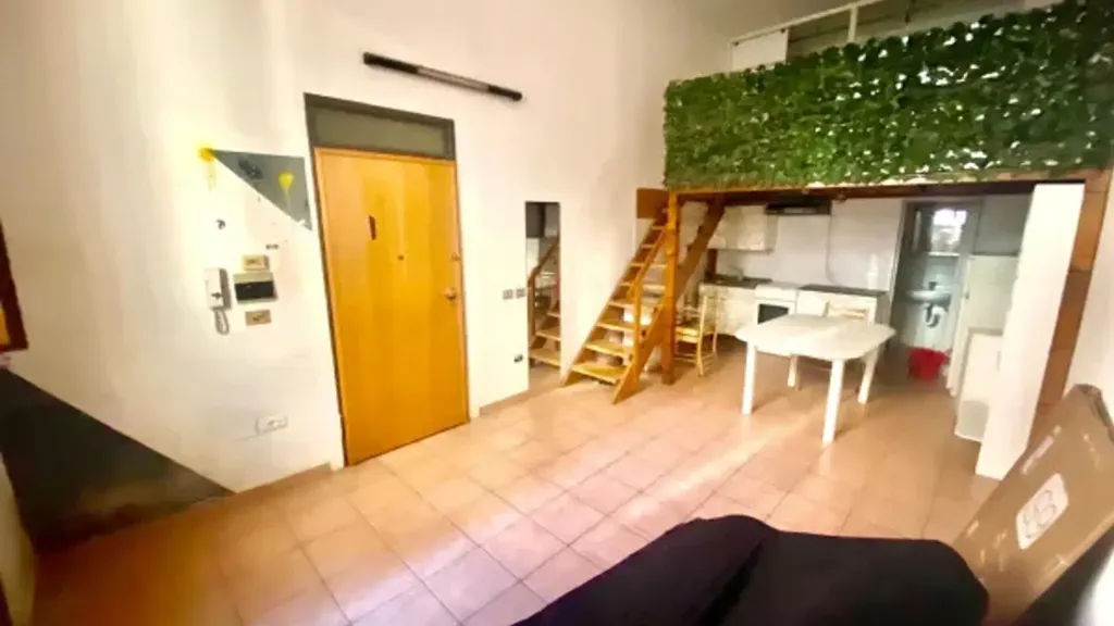 Séjour - Appartement 1 pièces à IT