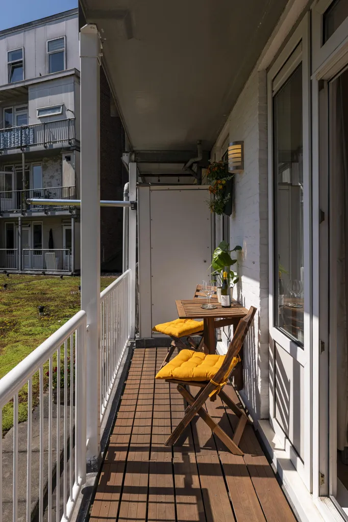 Balcon - Bright Apartment with Balcony in Amsterdam