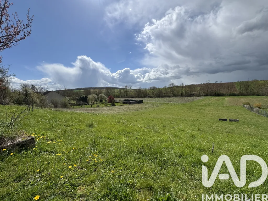 Aed - Plot with Village View in Escamps
