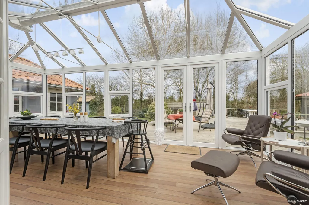 Terrasse - 1920s Villa with Garden in Vejen