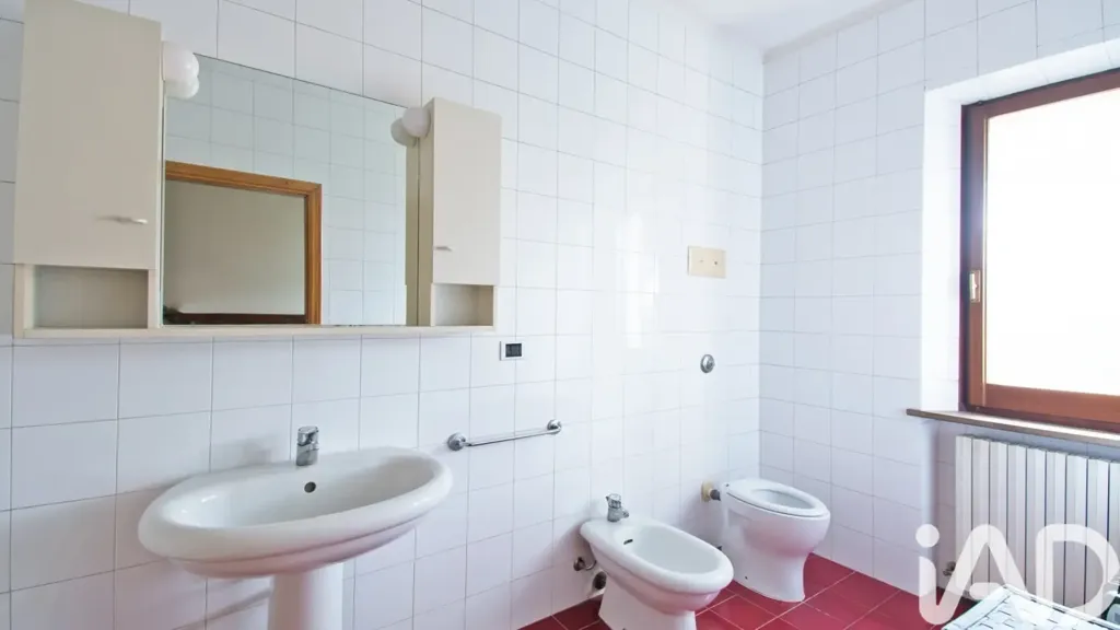 Bathrooms - Villa with Private Garden in Misano Adriatico