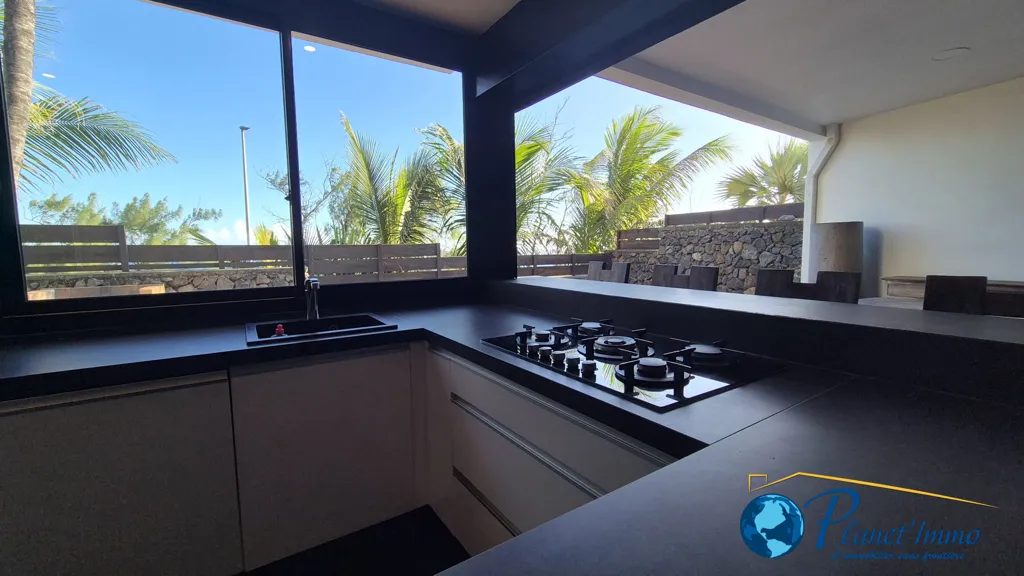 Cuisine - Villa d'Architecte en Bord de Mer à Saint-Pierre