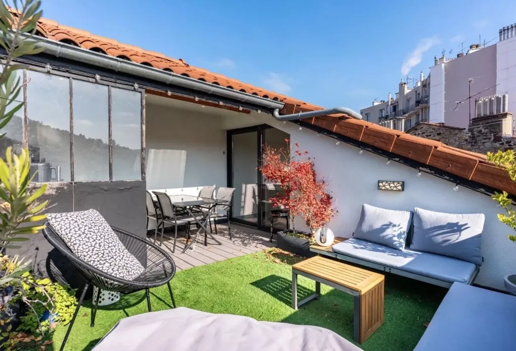 Terrass - Loft Duplex with Tropézienne Terrace in Saint-Étienne
