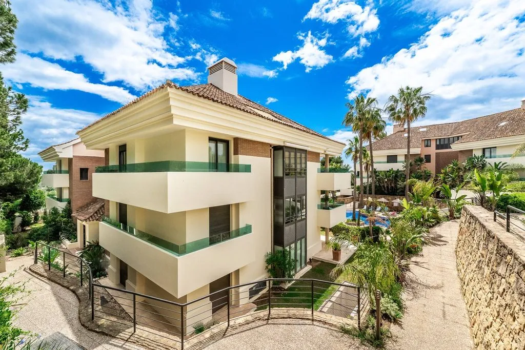 Välivaade - Luxury Flat with Pool Views in Marbella East