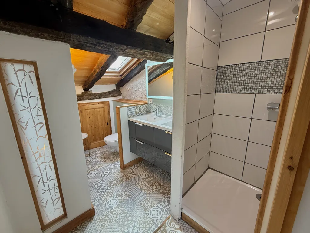 Salles de bain - Domaine Éco-Responsable avec Activité Locative à Bourg-de-Visa