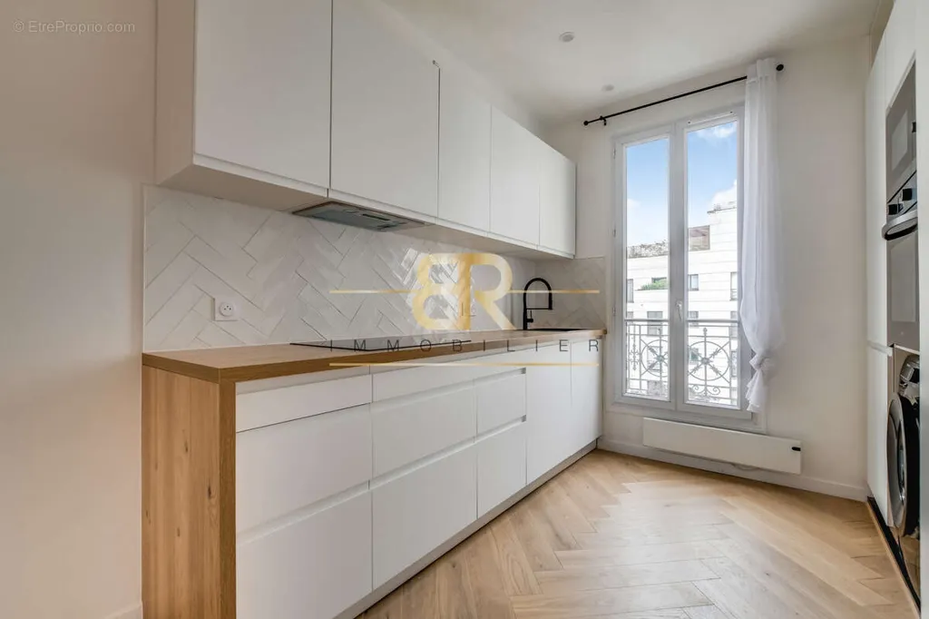 Cuisine - Appartement Refait à Neuf, Traversant, Calme à Levallois