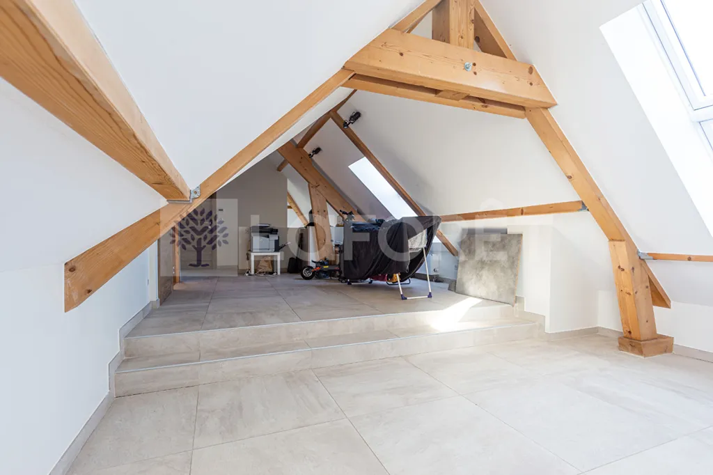Pièces - Appartement Duplex T5 avec Cave à Seynod