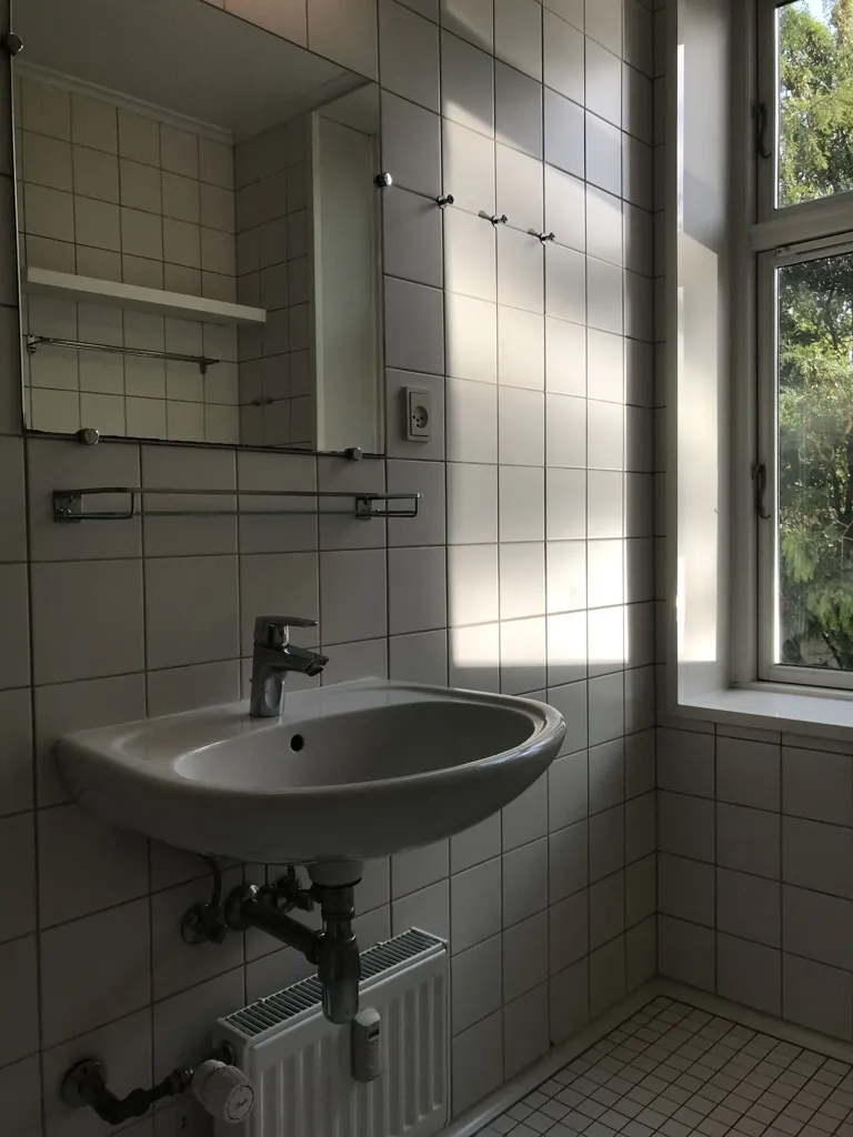 Vannitoad - Spacious 3-Bed Flat in Renovated Building, Slagelse
