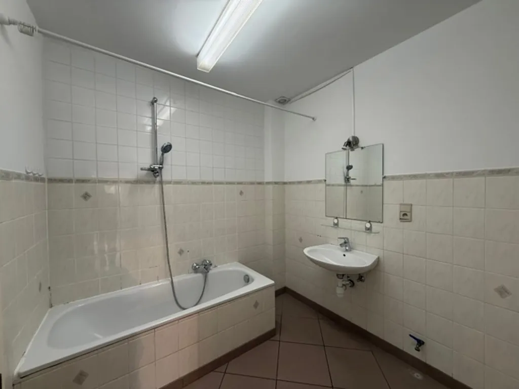 Salles de bain - Appartement 2 Chambres Lumineux à Marcinelle
