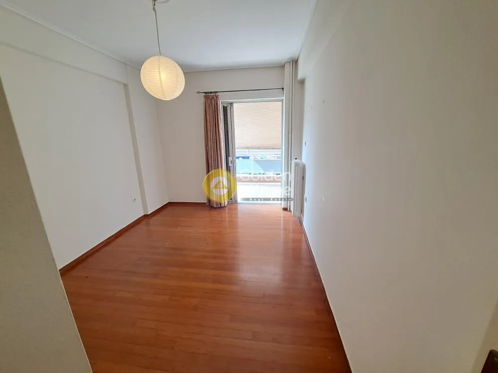 Pièces - Apartment with Balcony in Cholargos