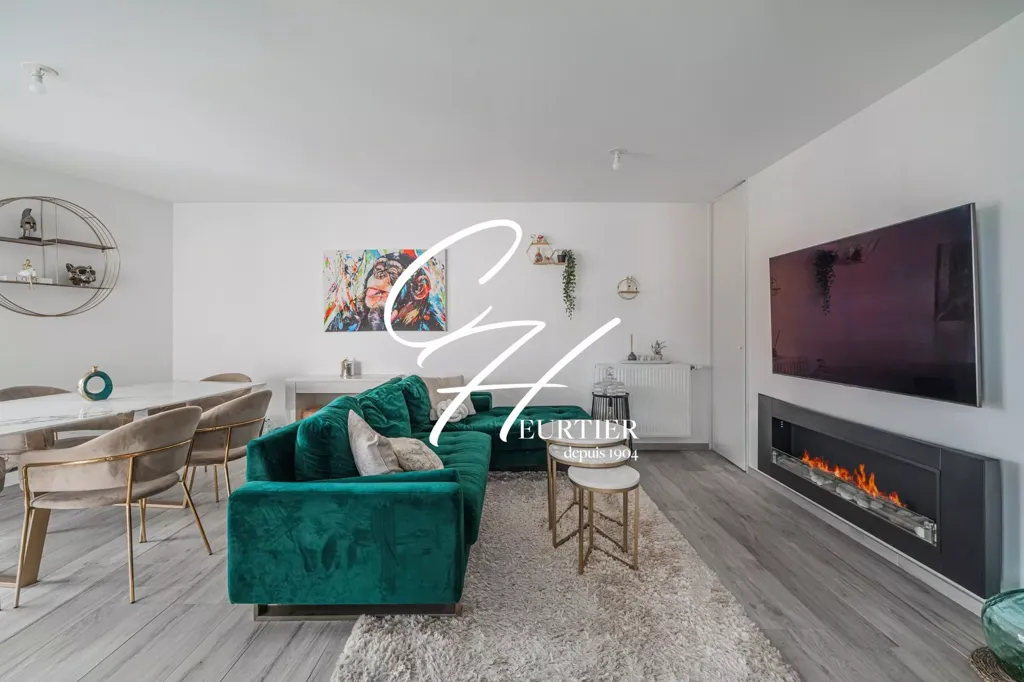 Séjour - Appartement Neuf avec Balcon à Eybens