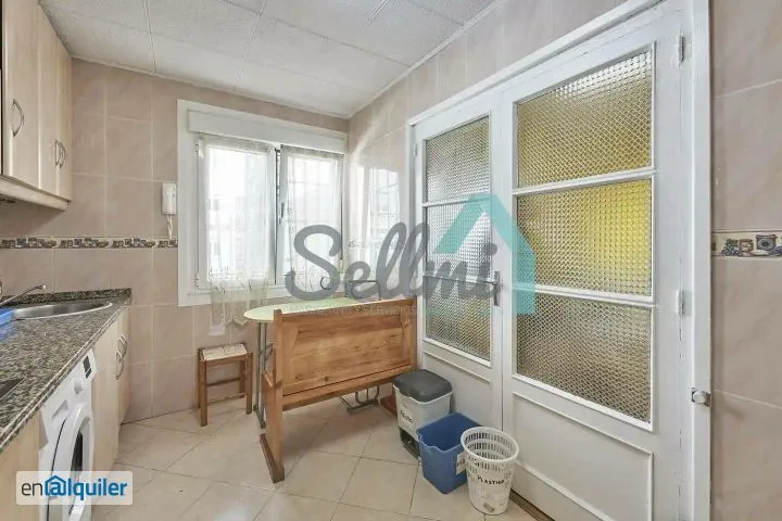 Cuisine - Furnished Flat with Patio View in Oviedo