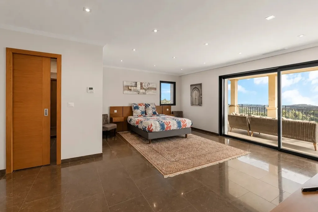 Chambres - Villa avec Vue Panoramique à Roquefort-les-Pins