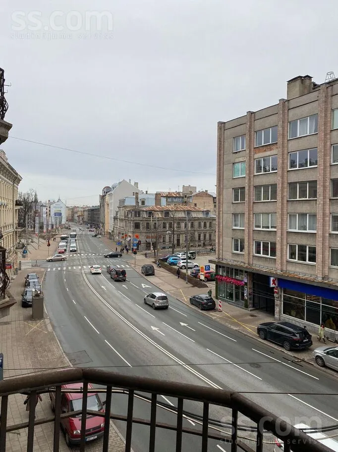 Balcon - Renovated Flat with Balcony in Riga Centre