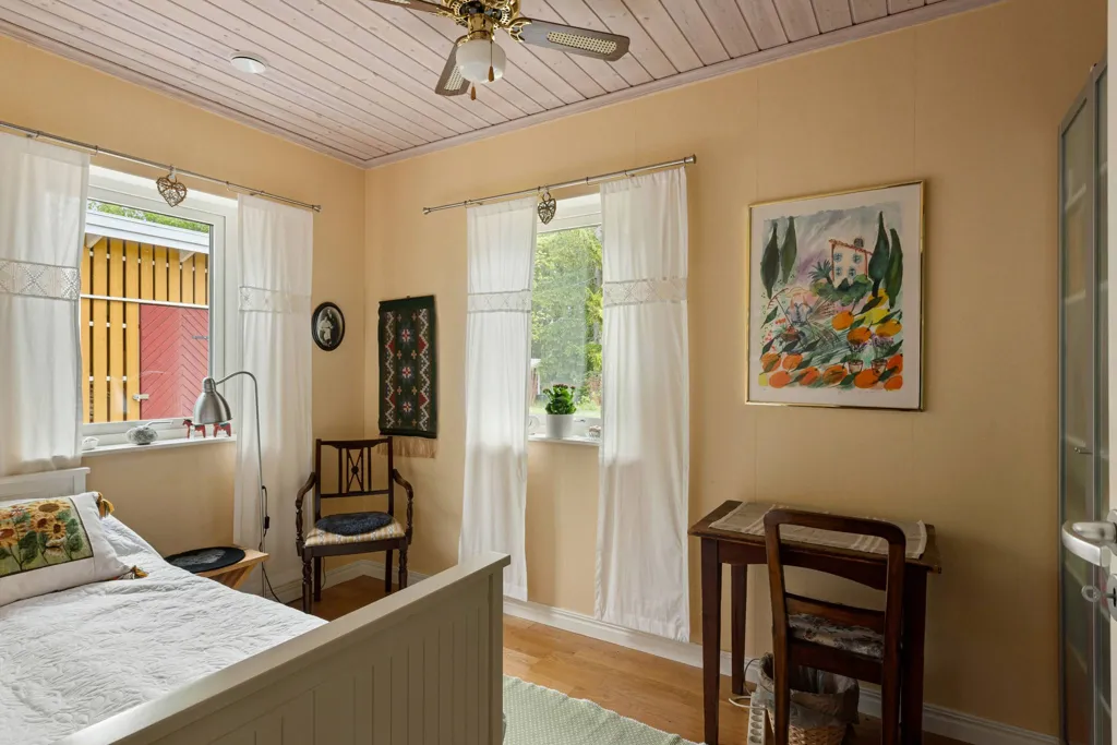 Magamistoad - Architectural Villa with Garden in Edsbro