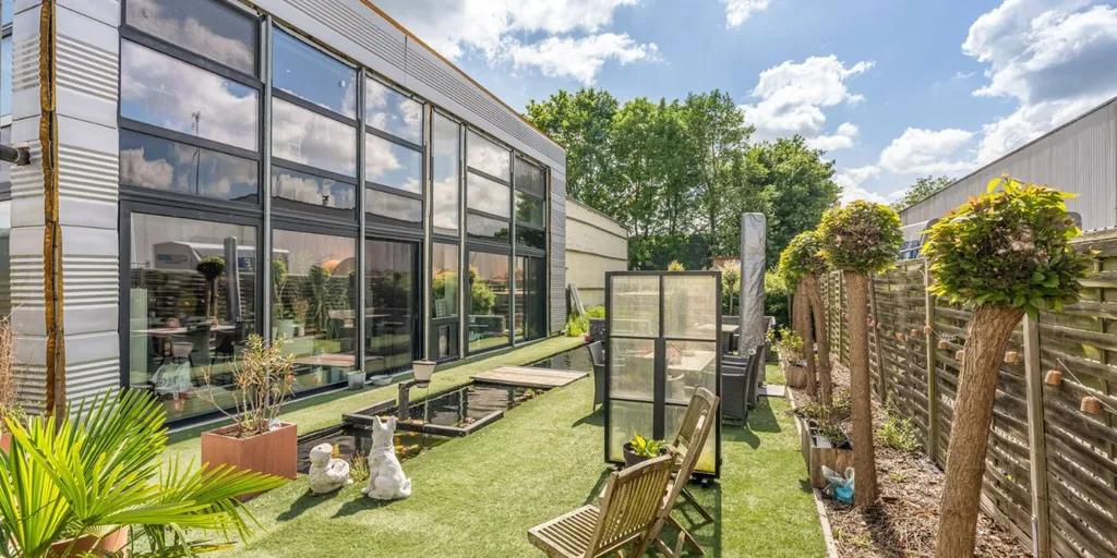 Jardin - Bâtiment Commercial avec Jardin près de Hasselt
