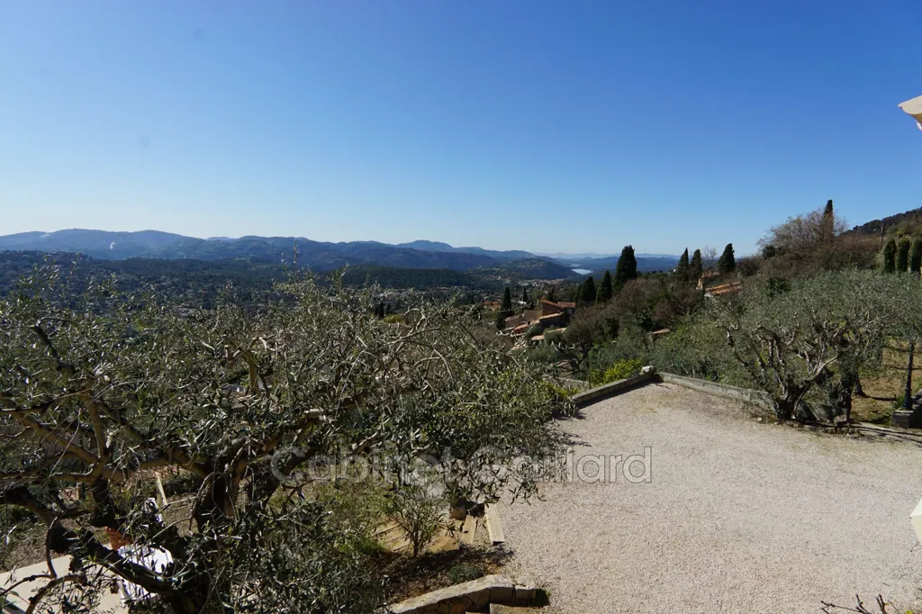 Extérieur - Villa avec Vue Panoramique à Spéracèdes