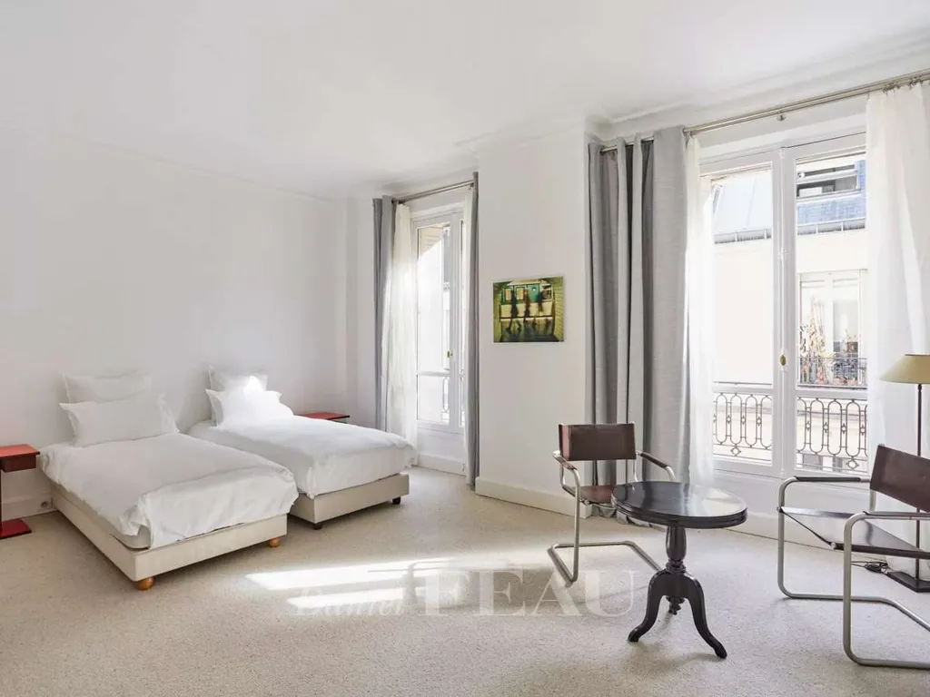 Bedrooms - Luxury Duplex with Balcony Views near Eiffel Tower