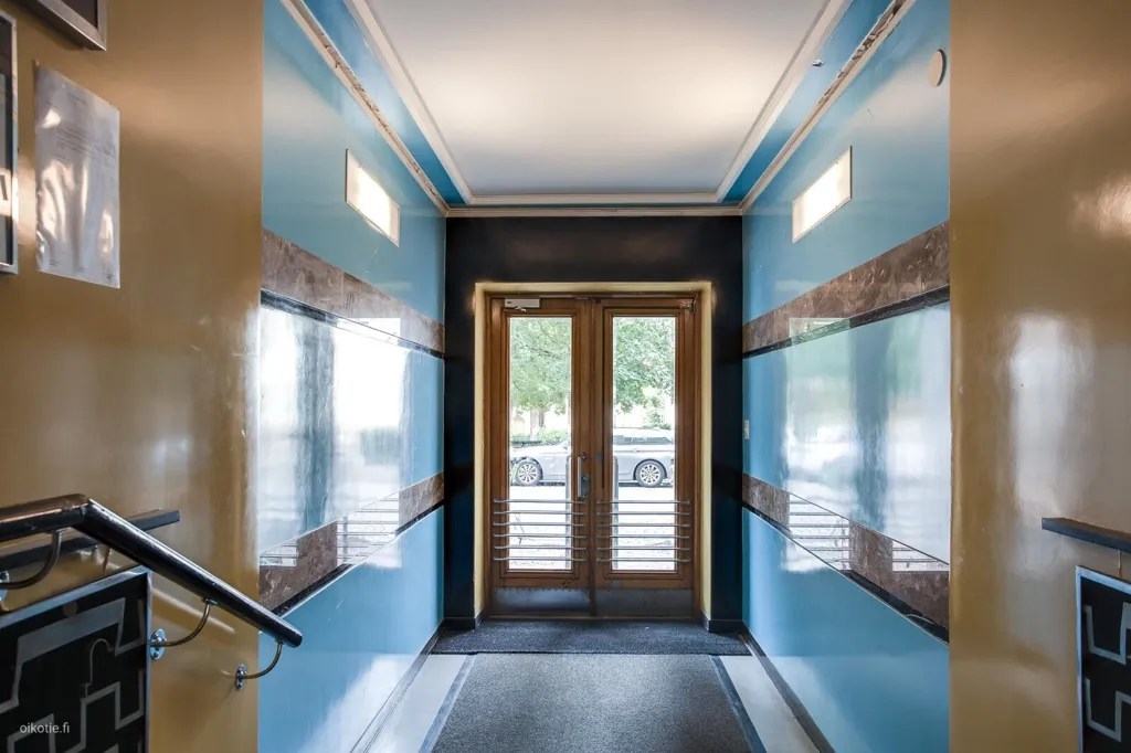 Entrée - Modernised Studio with East View in Töölö, Helsinki
