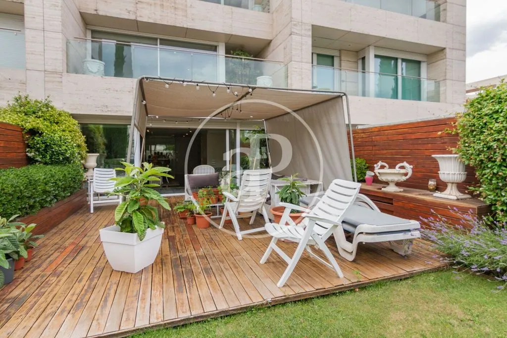 Terrass - Luxury Villa with Pool in Chamartin, Madrid