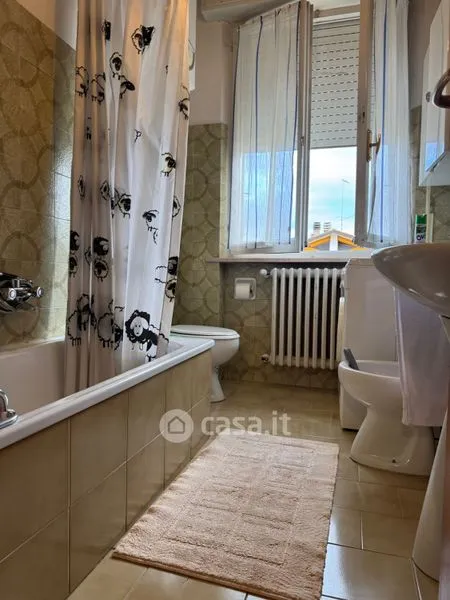Salles de bain - Apartment with Private Garden in Urbania