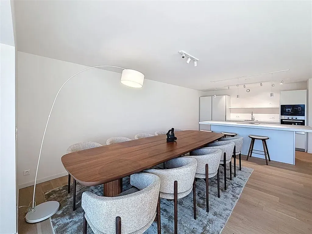 Sala da pranzo - Luxury 3-Bed Apartment with River View in Liège