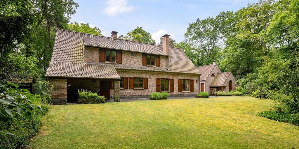 Exterior - Country Villa with Terrace and Garden