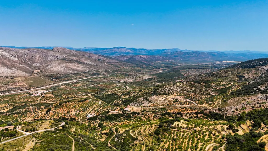 Eco-Resort Platform with DIC in Sierra Engarcerán