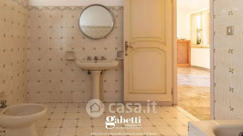 Salles de bain - Attico with Panoramic Terrace in Lanciano