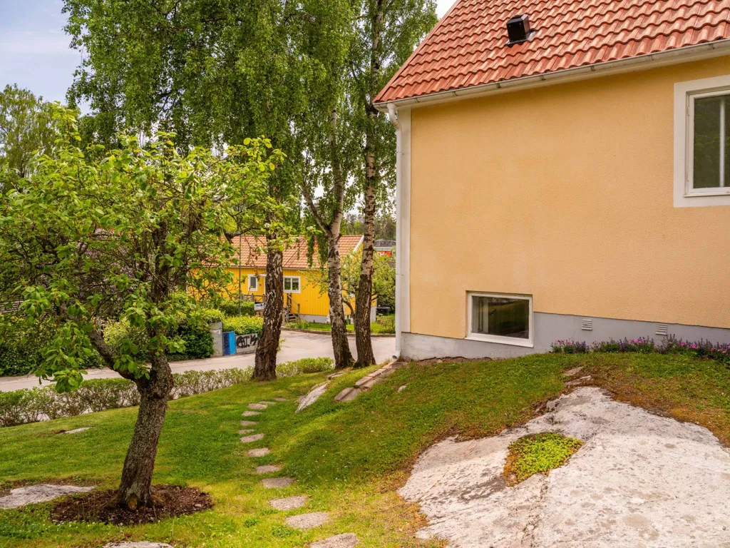 Jardin - Charming Putsvilla with Garden in Lilla Ursvik