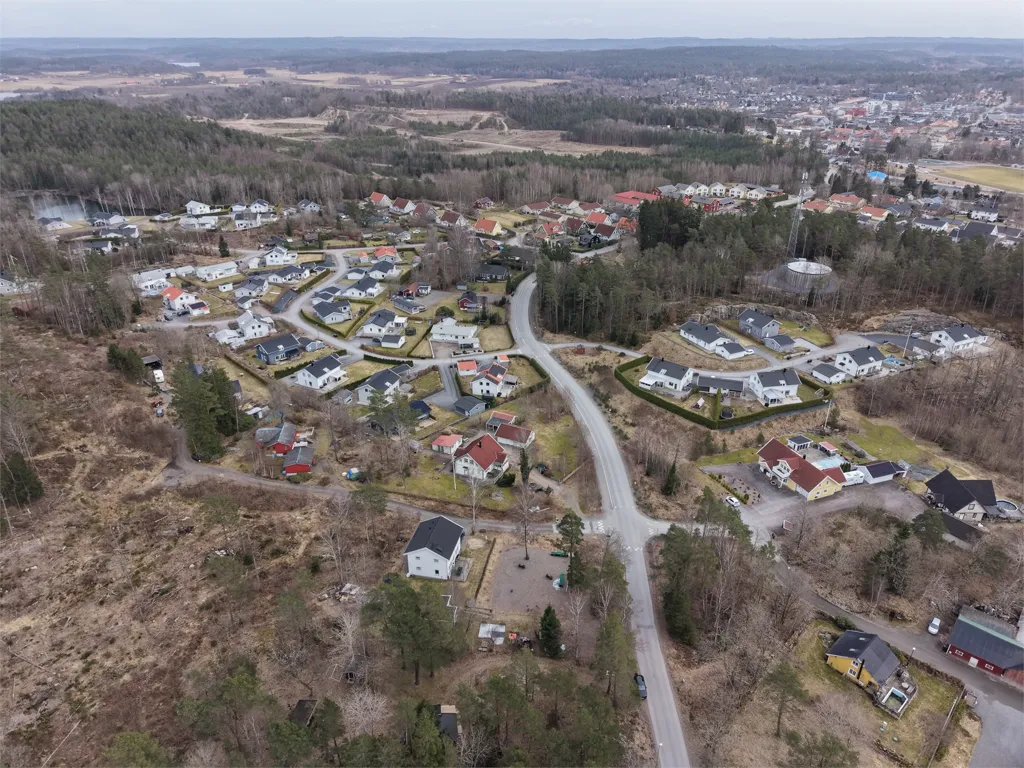 Õhuvaade - Villa Plot with Nature in Gråbo