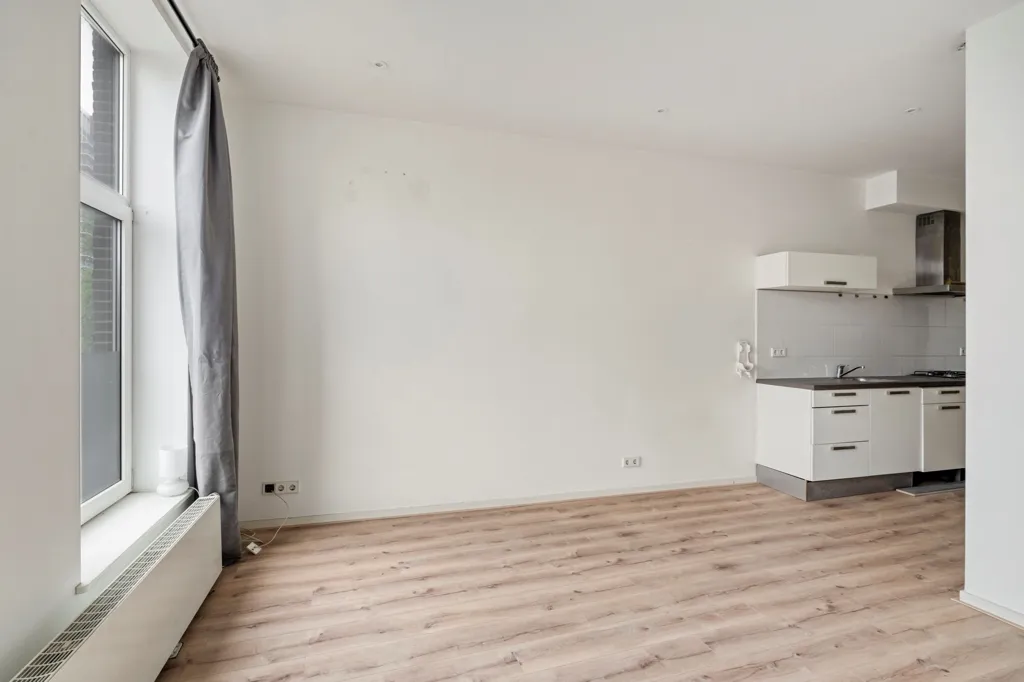 2-toaline korter asukohas Rotterdam