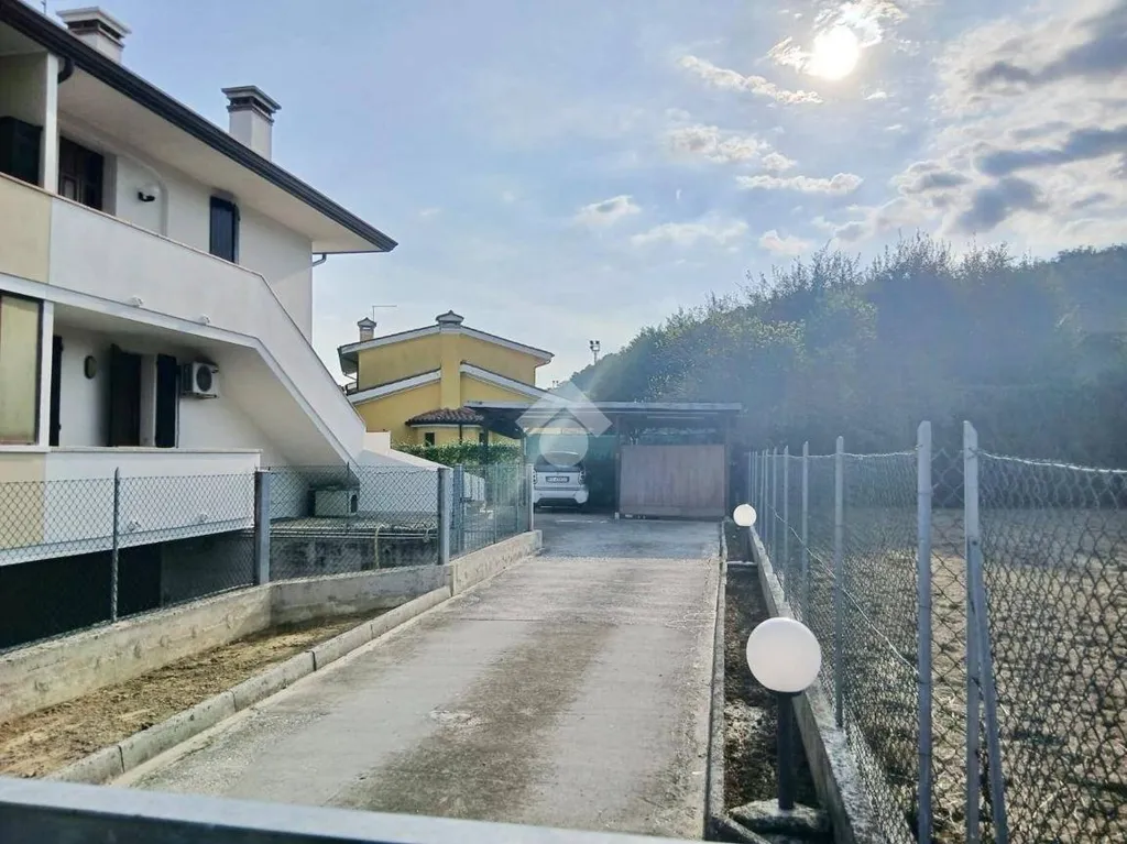 Välivaade - Three-Bedroom Apartment with Private Terrace in Teolo