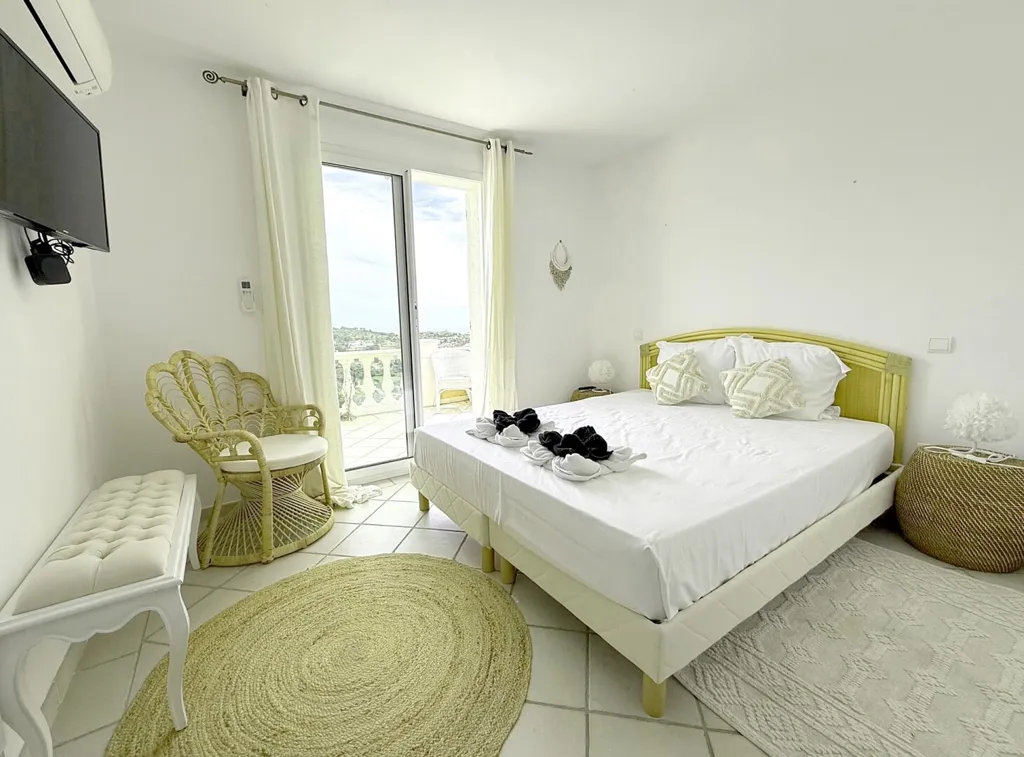 Chambres - Villa Contemporaine avec Piscine Vue Mer
